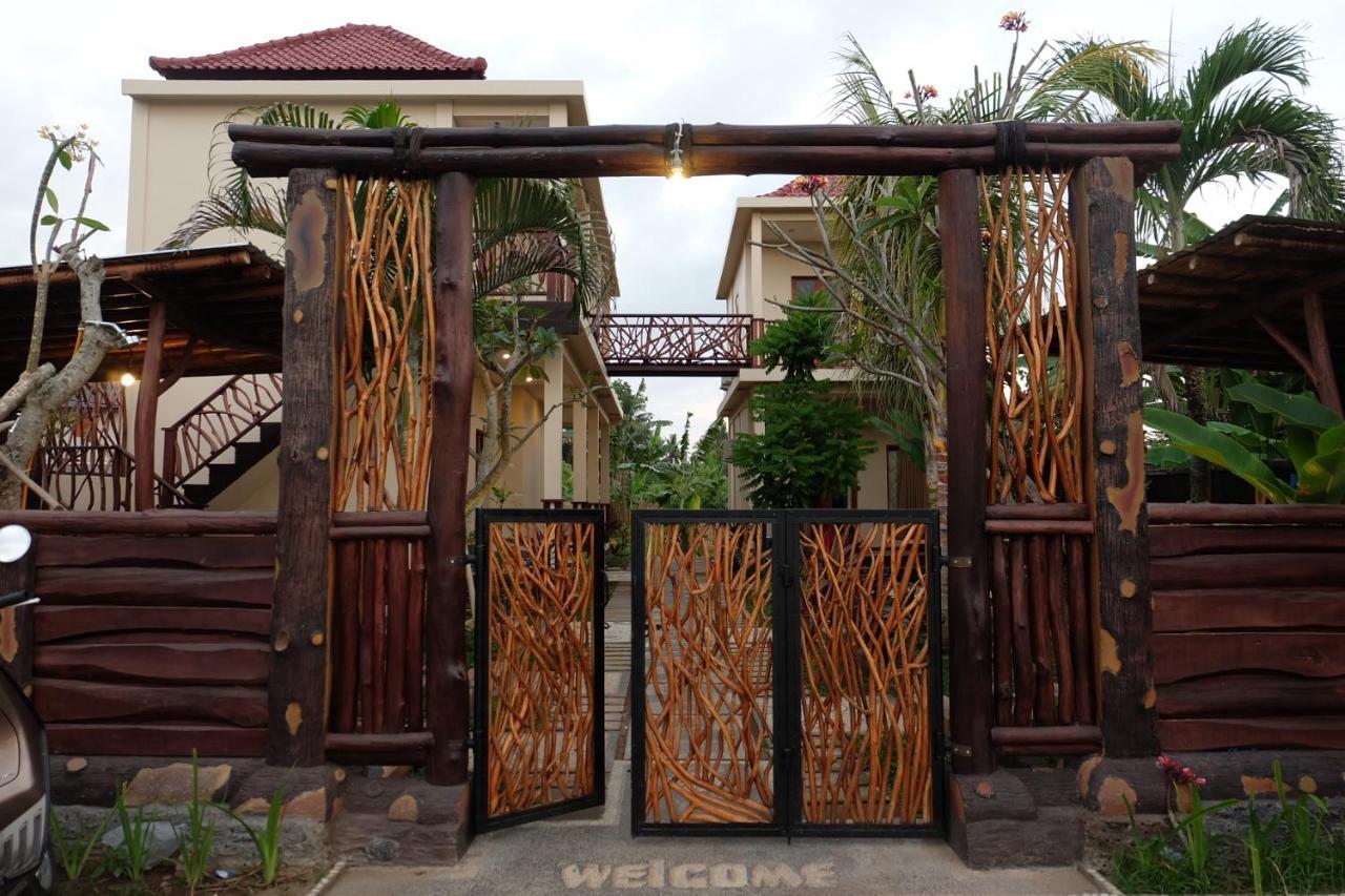 Kelapa Surf Villa Pulukan Exterior photo